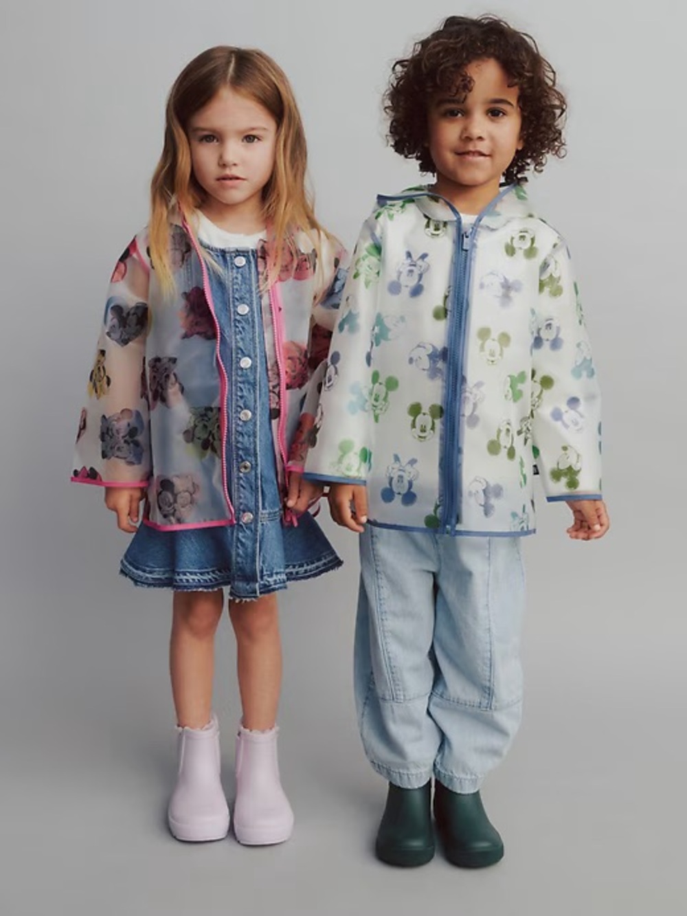Gap × Disney Baby & Toddler Mickey Mouse Raincoat, Size 5